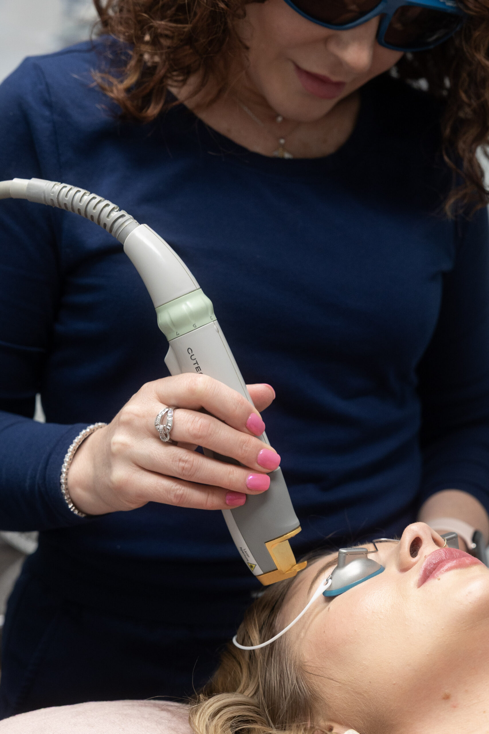 Buy 2 Treatments, Get 1 FREE!Laser Genesis Photo Facial Package – Memorial Day Flash Sale